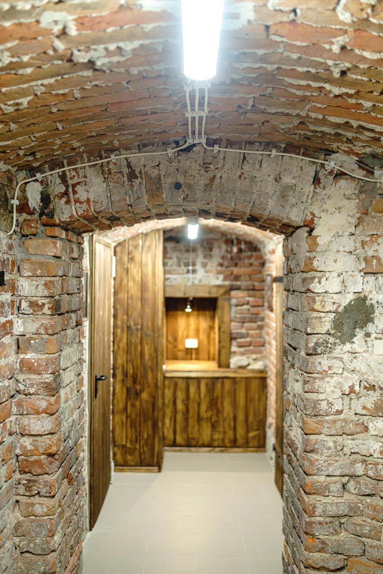 Old Town Ac Apartments Main Raiway Station 크라쿠프 외부 사진