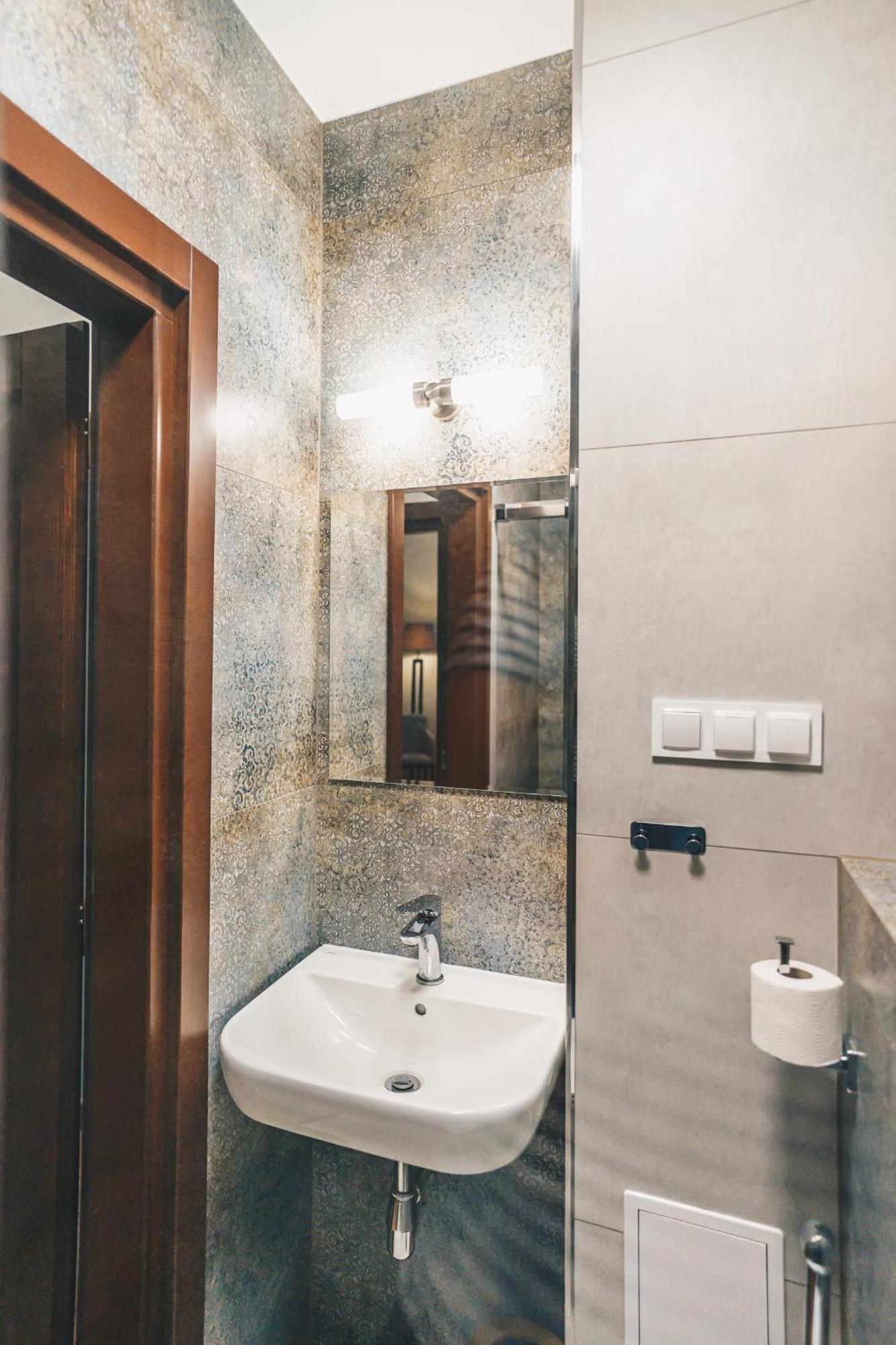 Old Town Ac Apartments Main Raiway Station 크라쿠프 외부 사진